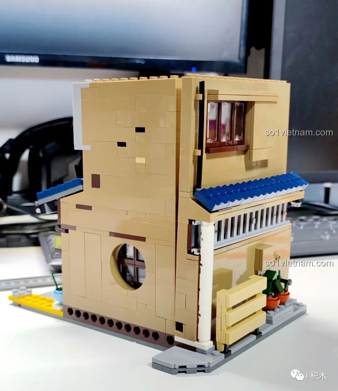 Chi tiết kệ sách trên tầng 1 của mô hình CaDA C66010