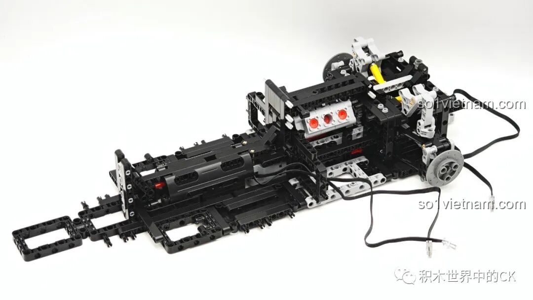 Quá trình lắp ráp bộ đồ chơi CaDA Mercedes-AMG ONE C61503