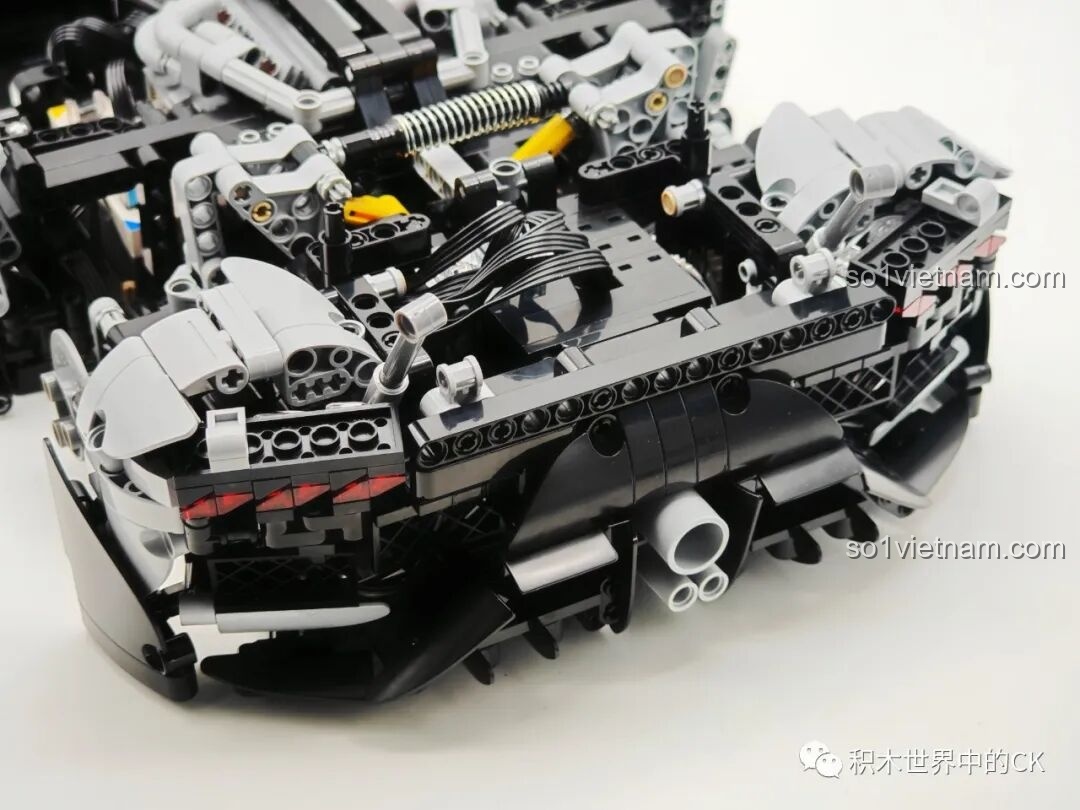 Quá trình lắp ráp bộ đồ chơi CaDA Mercedes-AMG ONE C61503