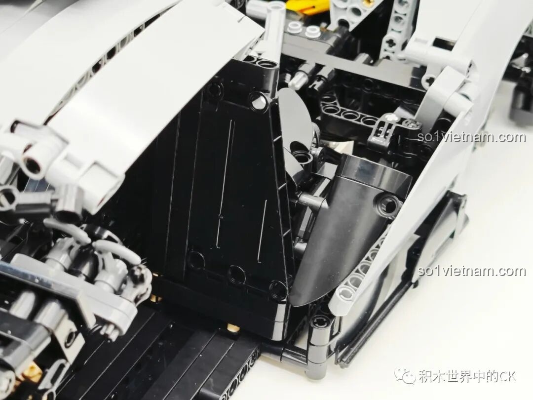 Quá trình lắp ráp bộ đồ chơi CaDA Mercedes-AMG ONE C61503