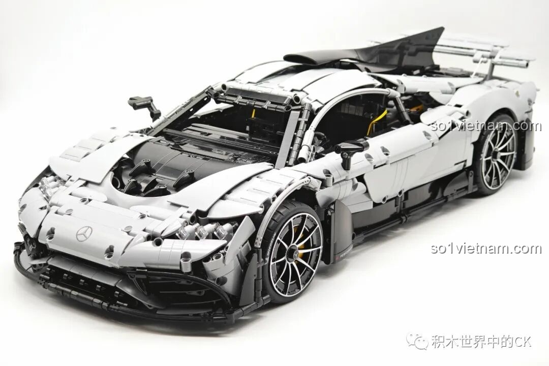 Quá trình lắp ráp bộ đồ chơi CaDA Mercedes-AMG ONE C61503