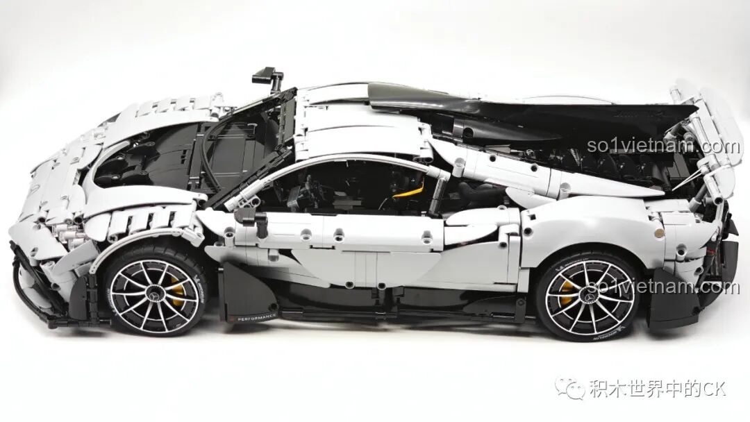 Quá trình lắp ráp bộ đồ chơi CaDA Mercedes-AMG ONE C61503