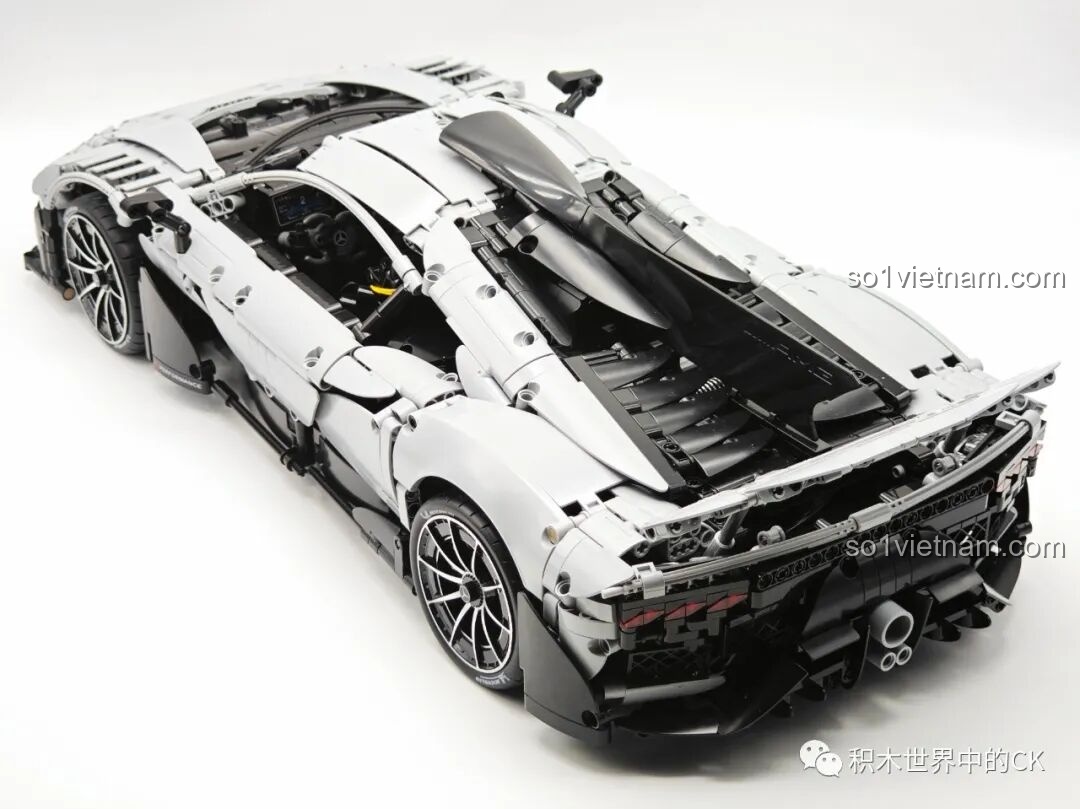 Quá trình lắp ráp bộ đồ chơi CaDA Mercedes-AMG ONE C61503