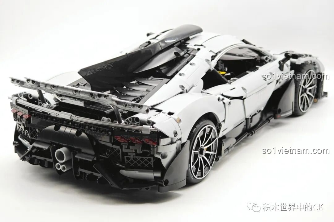 Quá trình lắp ráp bộ đồ chơi CaDA Mercedes-AMG ONE C61503