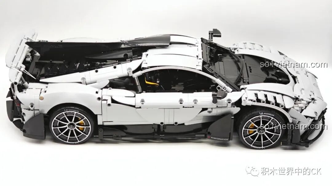 Quá trình lắp ráp bộ đồ chơi CaDA Mercedes-AMG ONE C61503