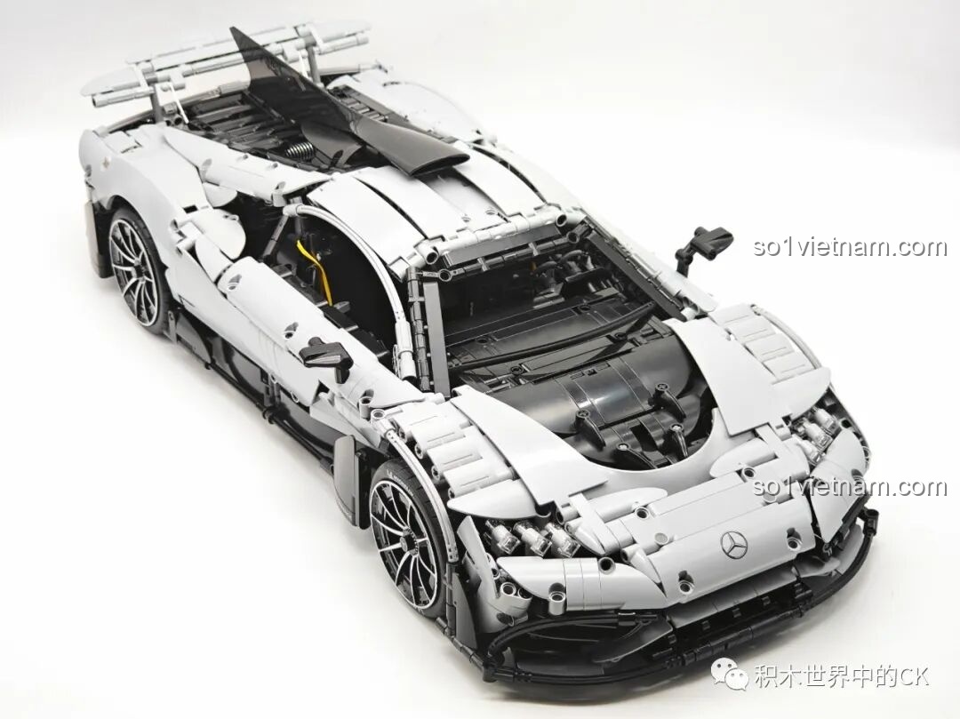 Quá trình lắp ráp bộ đồ chơi CaDA Mercedes-AMG ONE C61503