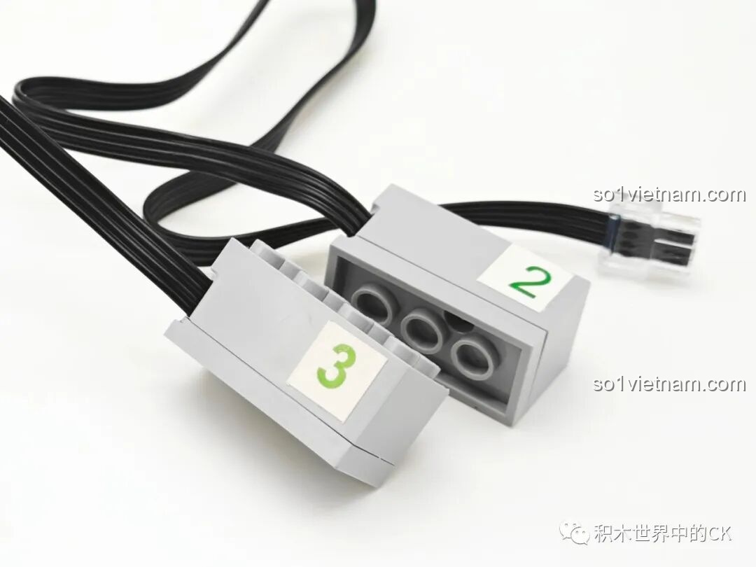 Quá trình lắp ráp bộ đồ chơi CaDA Mercedes-AMG ONE C61503