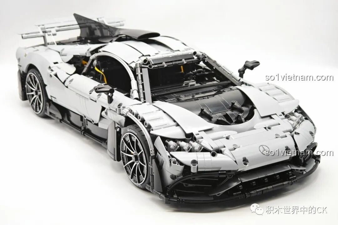 Quá trình lắp ráp bộ đồ chơi CaDA Mercedes-AMG ONE C61503