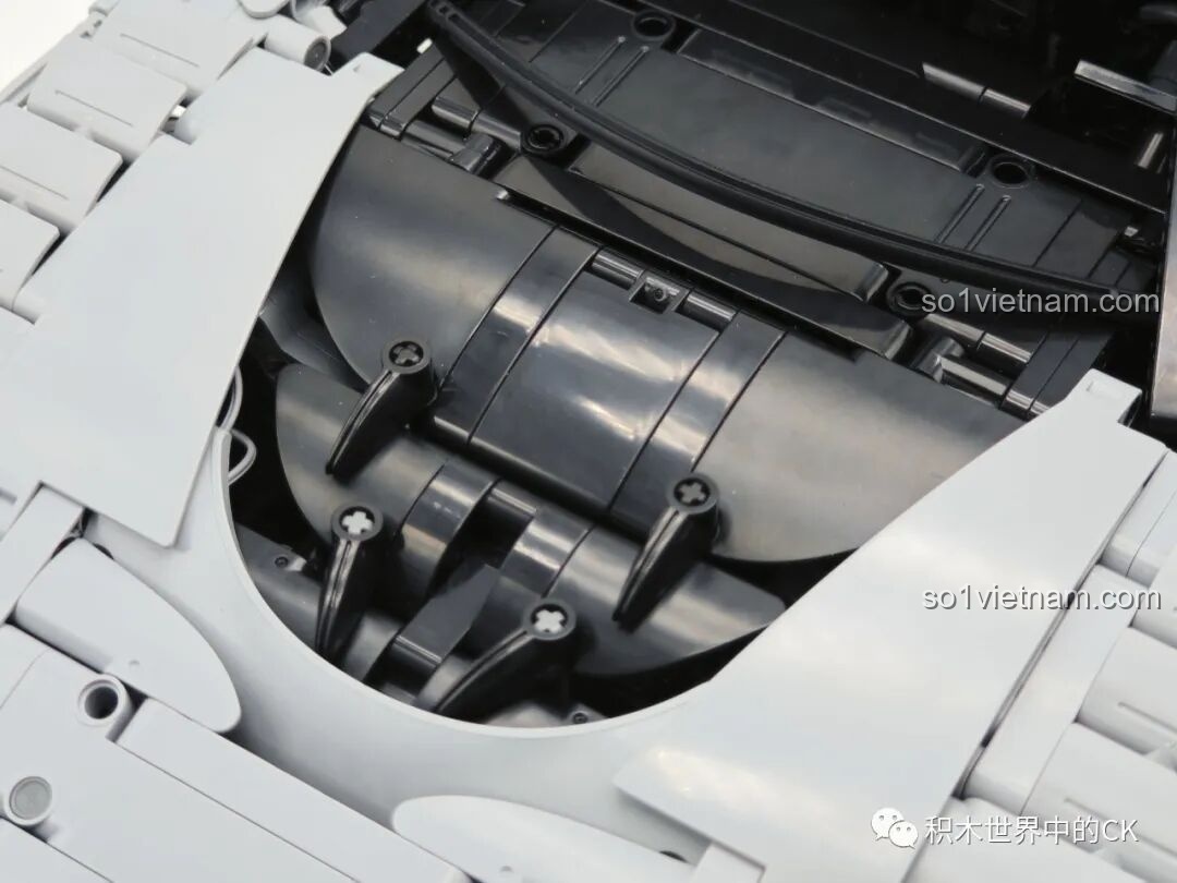 Quá trình lắp ráp bộ đồ chơi CaDA Mercedes-AMG ONE C61503