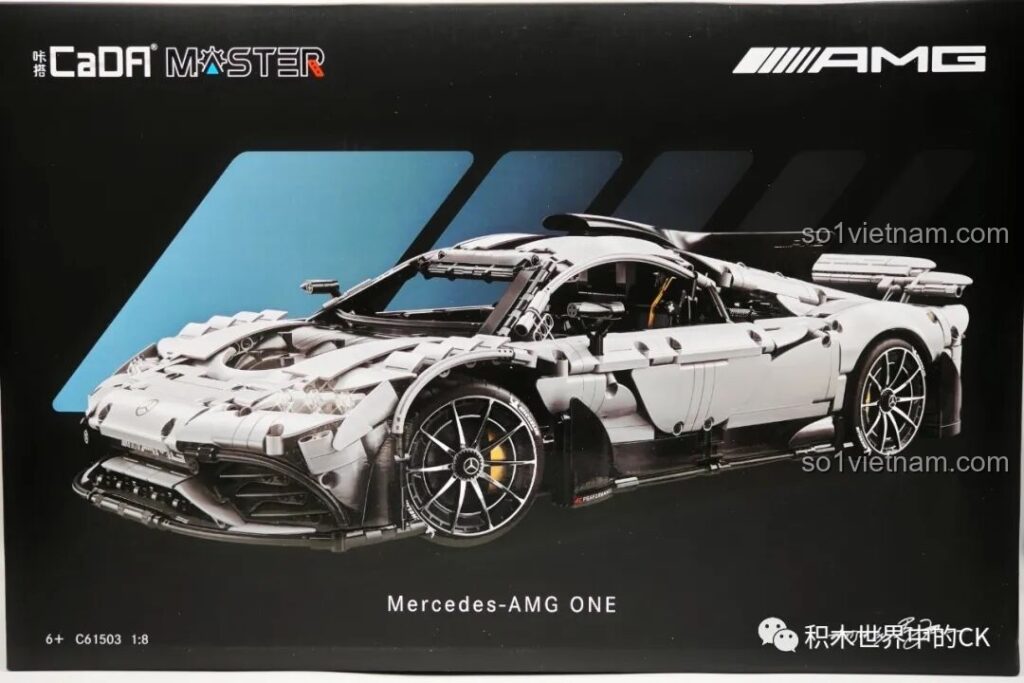 Mặt trước hộp đồ chơi lắp ráp CaDA Mercedes-AMG ONE C61503 với hình ảnh siêu xe trắng nổi bật