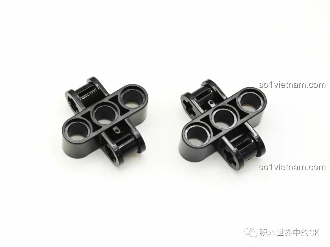 Các mảnh ghép độc đáo của bộ lắp ráp CaDA Mercedes-AMG ONE C61503