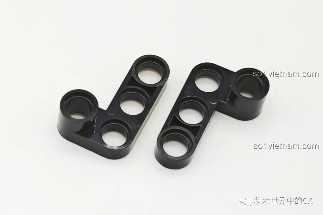 Các mảnh ghép độc đáo của bộ lắp ráp CaDA Mercedes-AMG ONE C61503