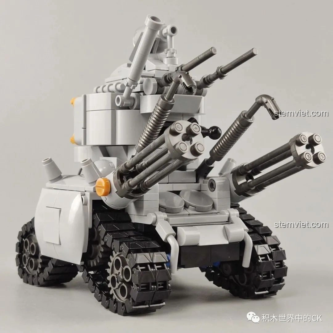 Mô hình xe tăng SV-001/II Hợp Kim Đầu Metal Slug 2 từ bộ CaDA SY 1627, góc nhìn 3/4 phía sau.