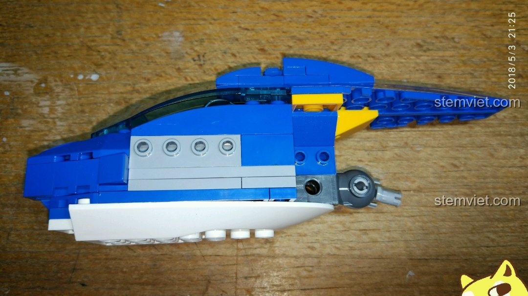 Buồng lái phía sau của phi thuyền Enlighten 2714 khi hợp thể, cảm nhận Enlighten 2716 Máy bay không gian