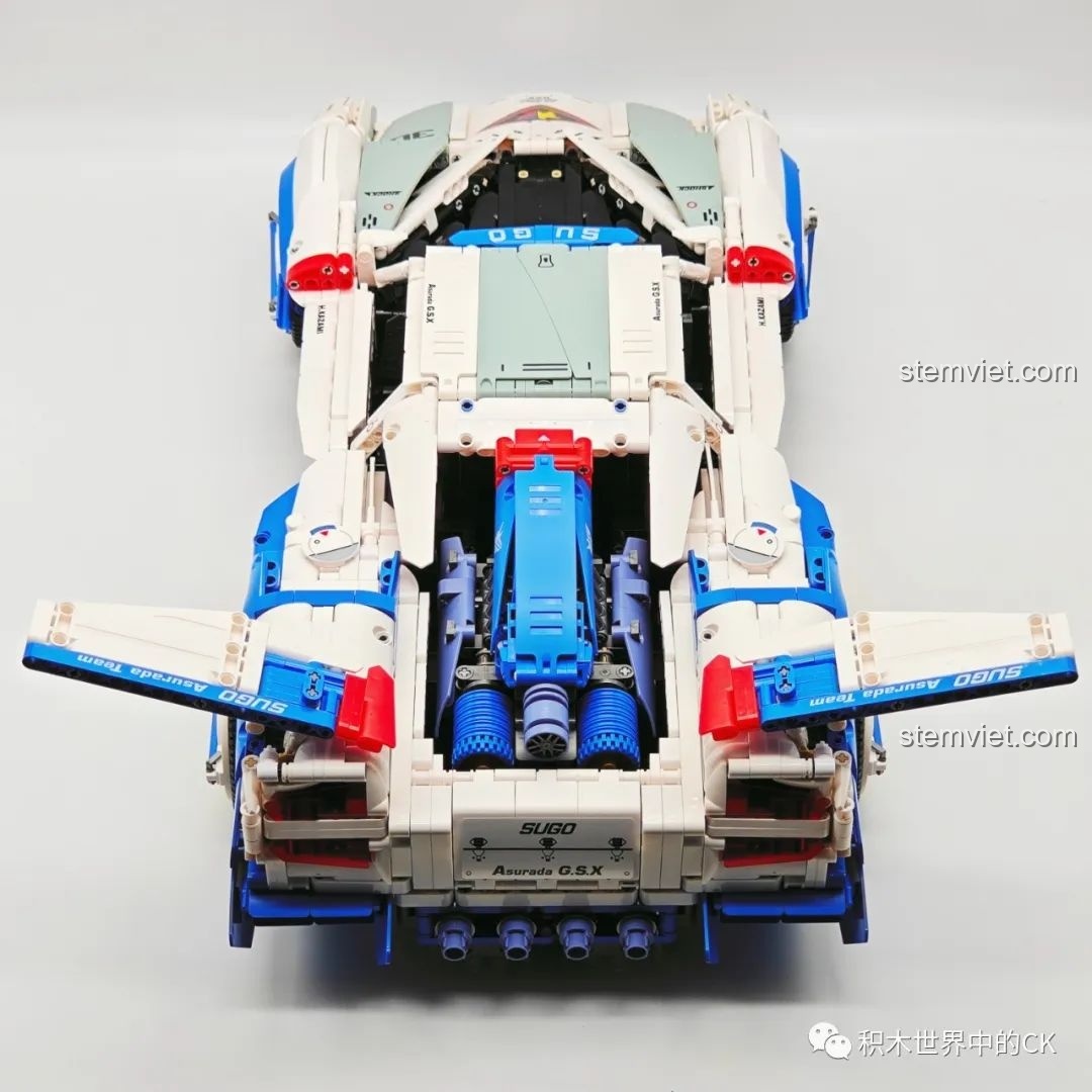 Góc nhìn từ trên cao của mô hình JIESTAR 92033, khoe trọn thiết kế đối xứng và chi tiết.