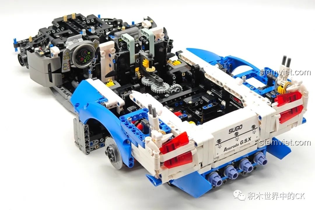 Hoàn thiện phần đuôi xe của mô hình Xe đua từ Future GPX Cyber Formula JIESTAR 92033.