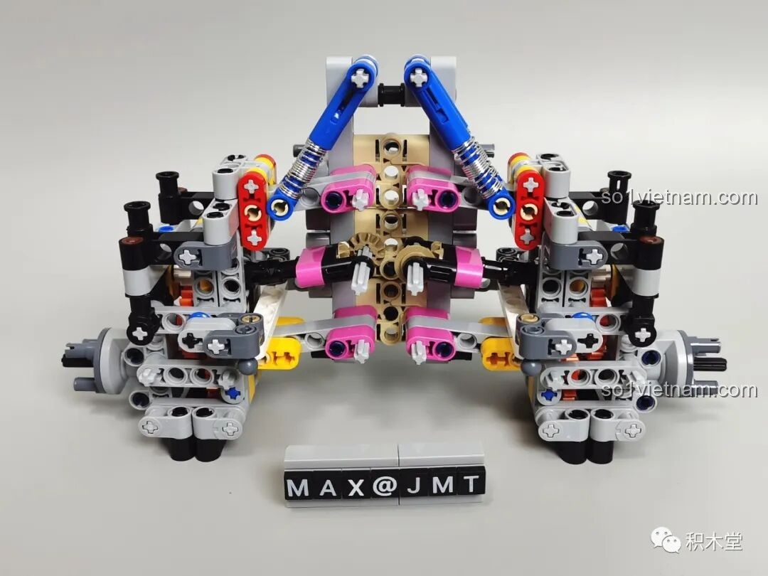 Túi chi tiết số 4 của PanlosBrick 673101 Ford Bronco Xe Địa Hình, chứa các mảnh ghép cần thiết cho các bước tiếp theo.