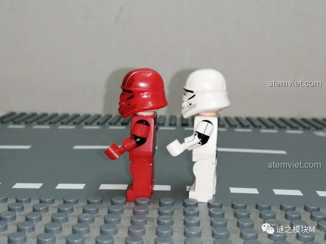 Cận cảnh các minifigure Star Wars KT1045, thể hiện sự đa dạng và chi tiết.