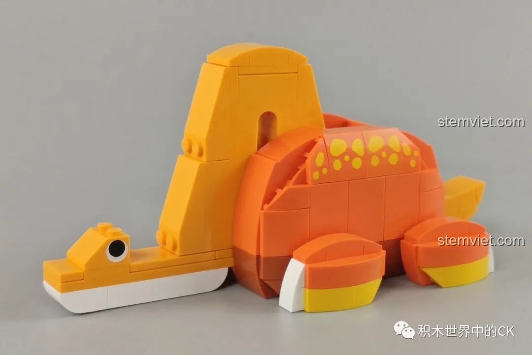 Cận cảnh đuôi khủng long cổ dài đa năng JAKI Fun Desk