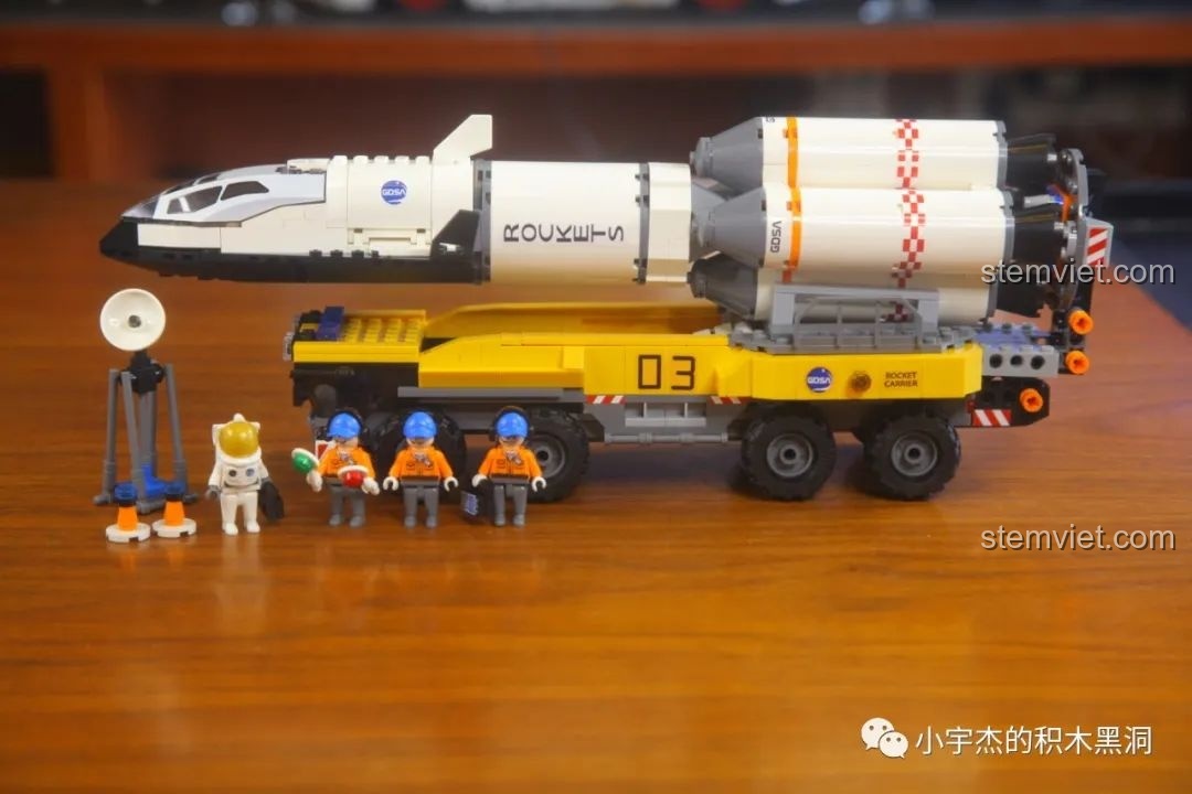 Cận cảnh đuôi tên lửa GUDI 10803 khi đang ở trên bệ phóng, sẵn sàng cho nhiệm vụ.