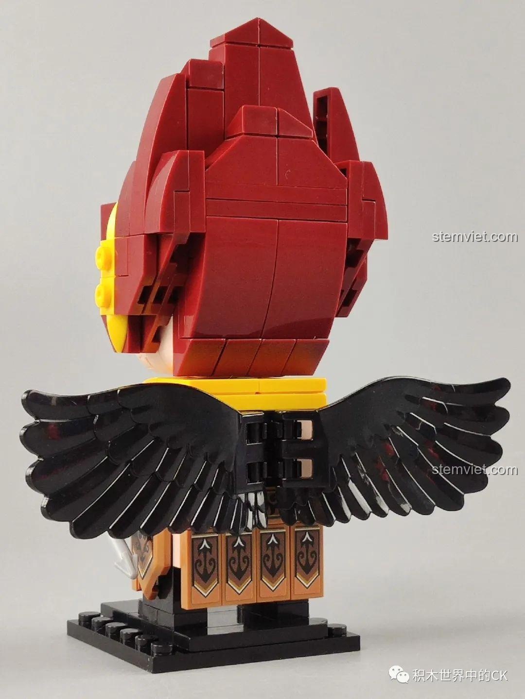 Cận cảnh khuôn mặt mô hình Lôi Chấn Tử Zhegao QL2301, với biểu cảm nghiêm nghị và chi tiết mũ.