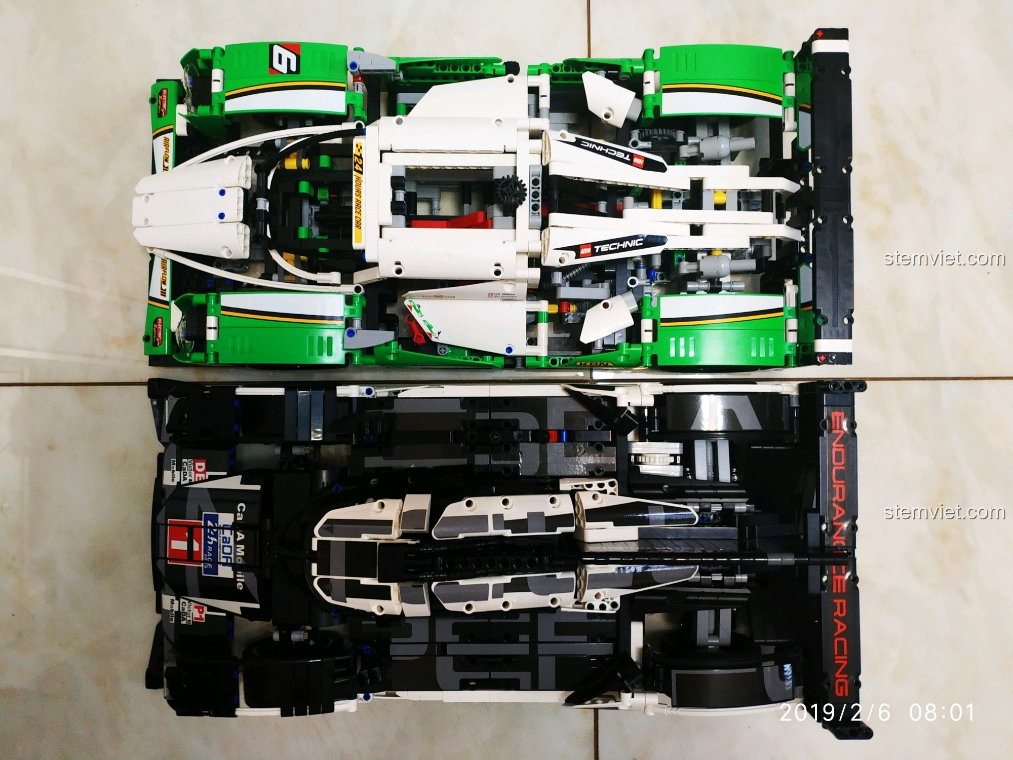 Cận cảnh mặt trên của CaDA C61016 Porsche 919 Hybrid, nổi bật với thiết kế khí động học và các chi tiết tinh xảo.