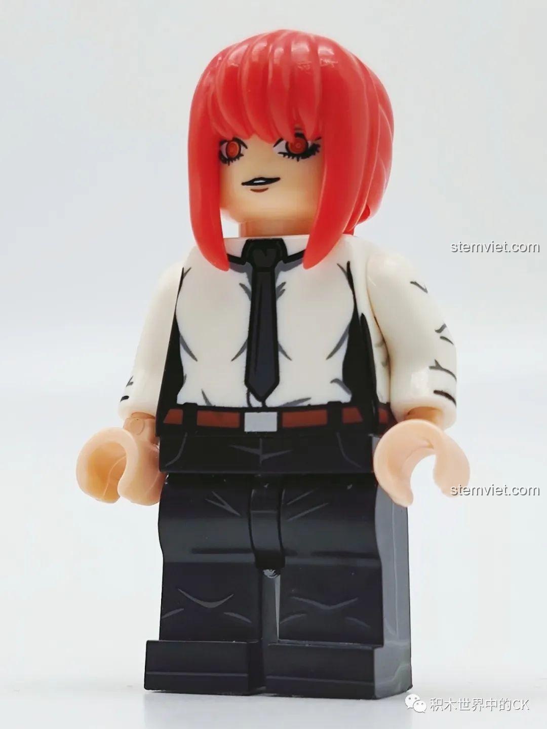 Cận cảnh minifigure Denji (XP-508) trong bộ KORUIT KT1067, phiên bản chiến đấu với hai cưa máy.