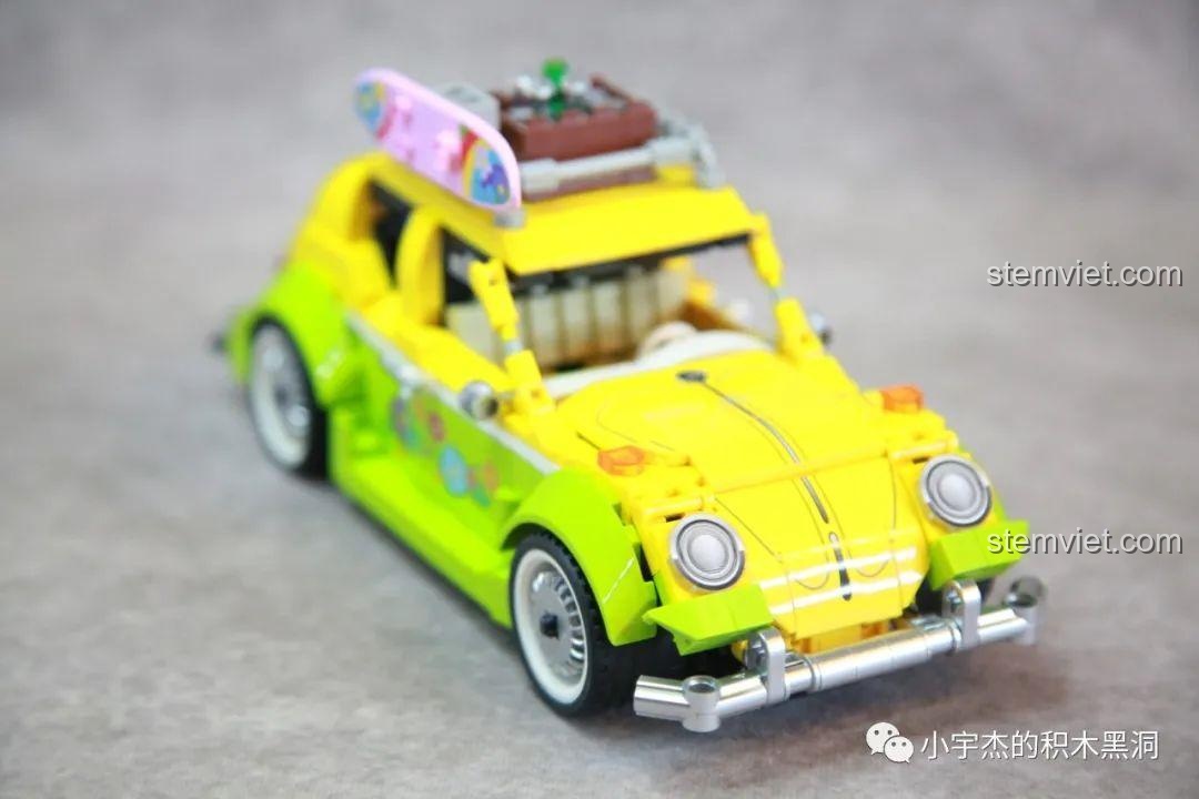 Góc nhìn từ phía trước của mô hình xe Beetle, nổi bật với cản xe mạ bạc. Đánh giá SEMBO 701962.