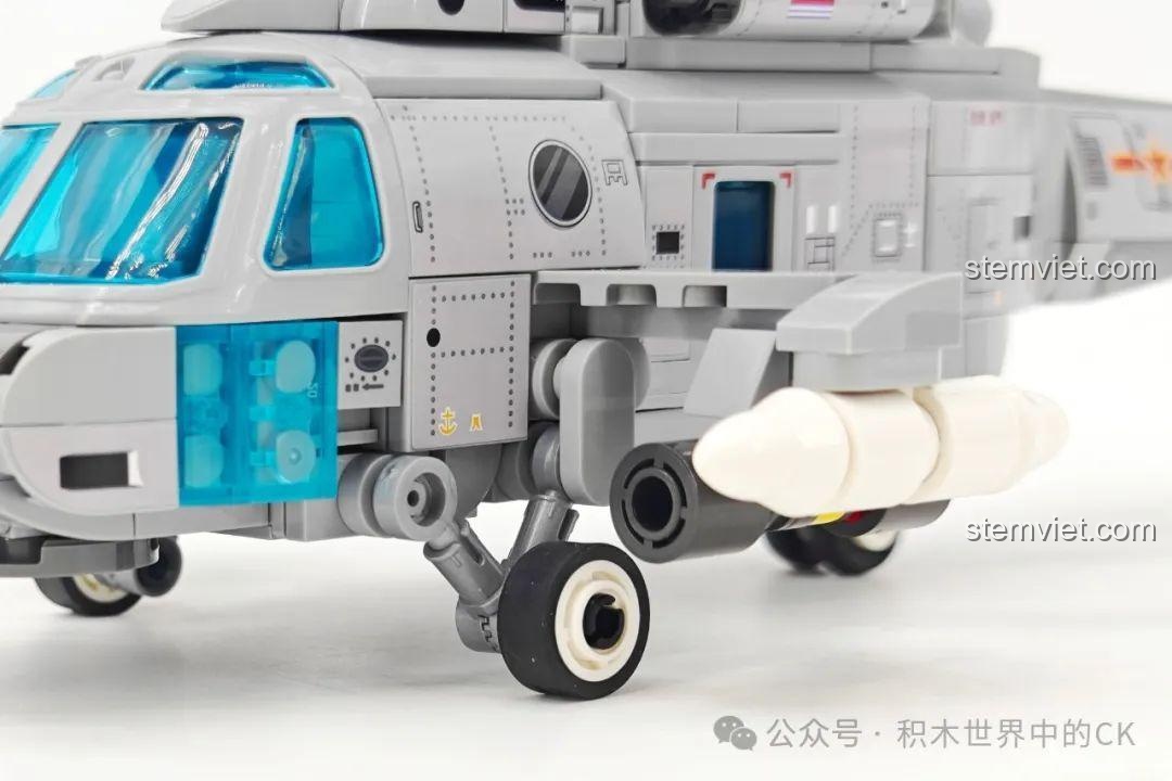 Chi tiết càng đáp và vũ khí của trực thăng Z-20J, một phần của bộ xếp hình SEMBO 202257.