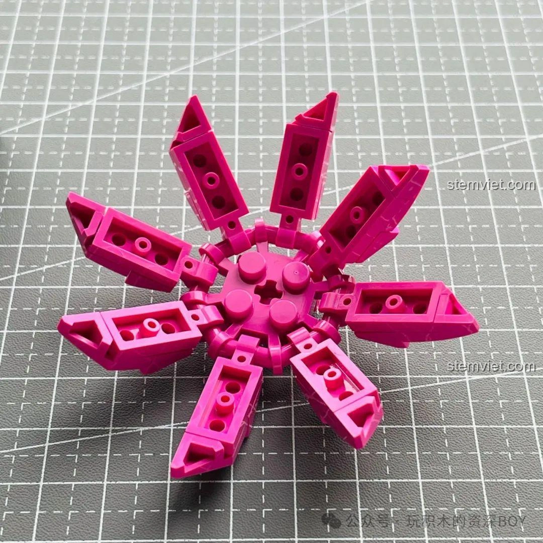 Cấu trúc cánh hoa sen đá màu hồng của JAKI JK2727, là lớp đầu tiên của bông hoa.