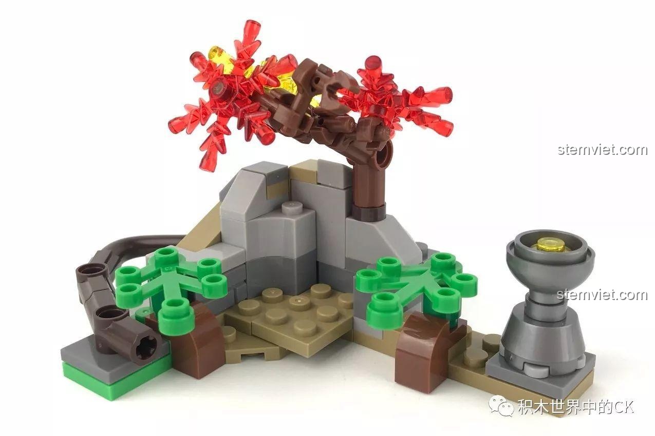 Cảnh quan cho Áo Sắt trong bộ lắp ráp SEMBO Block 11841, với cây cối và địa hình đá.