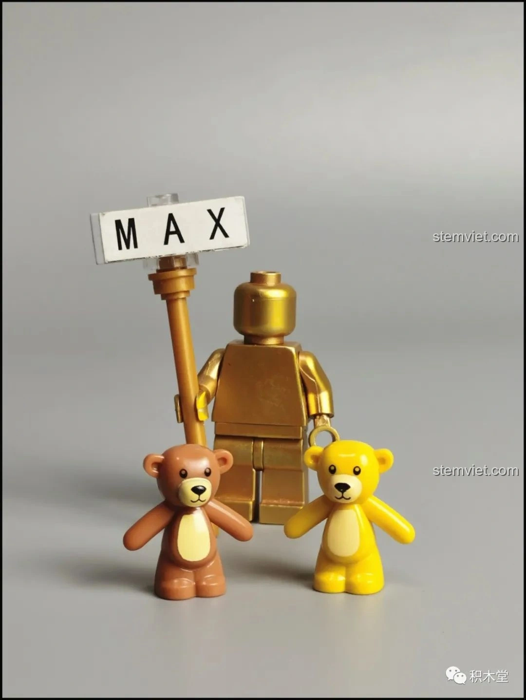 Mô hình lắp ráp Pantasy Joyside 61004 cảnh quan công viên giải trí đã hoàn thành, với trò chơi đập chuột và các nhân vật.