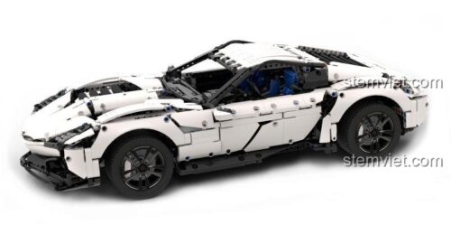 Mô hình xe concept Il Toro Azzurro CJ2004 màu trắng sau khi lắp ráp hoàn chỉnh, thể hiện các chi tiết cơ khí phức tạp, phù hợp cho người lớn.