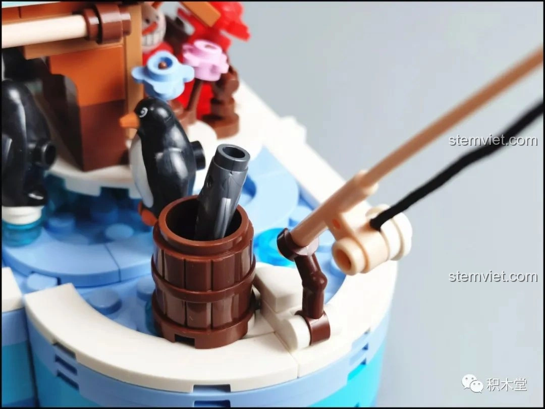 Cấu trúc bên trong của cơ chế động cơ điện cho bộ lắp ráp Pantasy Joyside, với bánh răng và trục xoay.