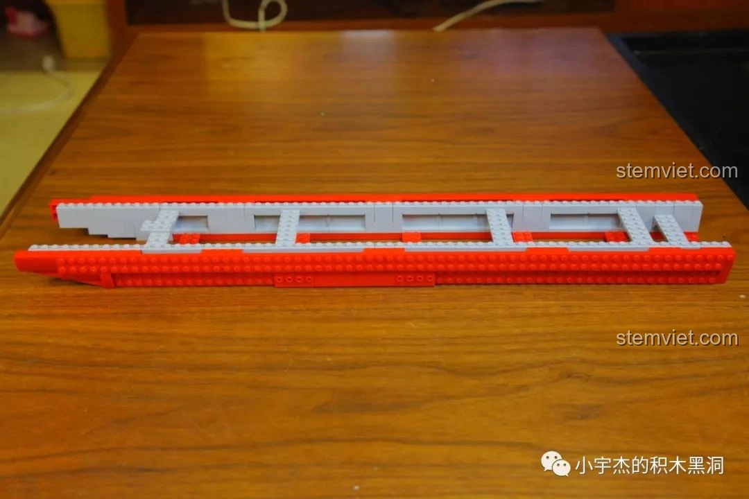 Cấu trúc thân tàu của bộ lắp ráp Hàng Không Mẫu Hạm Sơn Đông SEMBO 202001 dần hình thành.