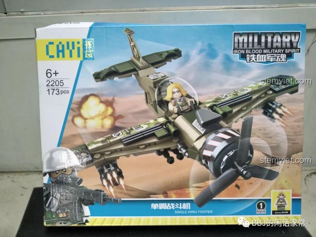 Mặt trước hộp sản phẩm CAYI 2205 Máy bay chiến đấu một cánh với hình ảnh phi cơ và nữ phi công.