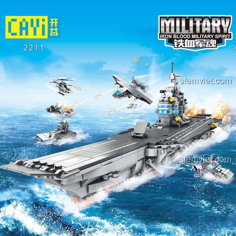 Ảnh hộp sản phẩm của bộ đồ chơi lắp ráp Tàu sân bay quân sự CAYI 2211, thể hiện hình ảnh con tàu hùng vĩ trên biển, phù hợp làm quà cho bé trai.