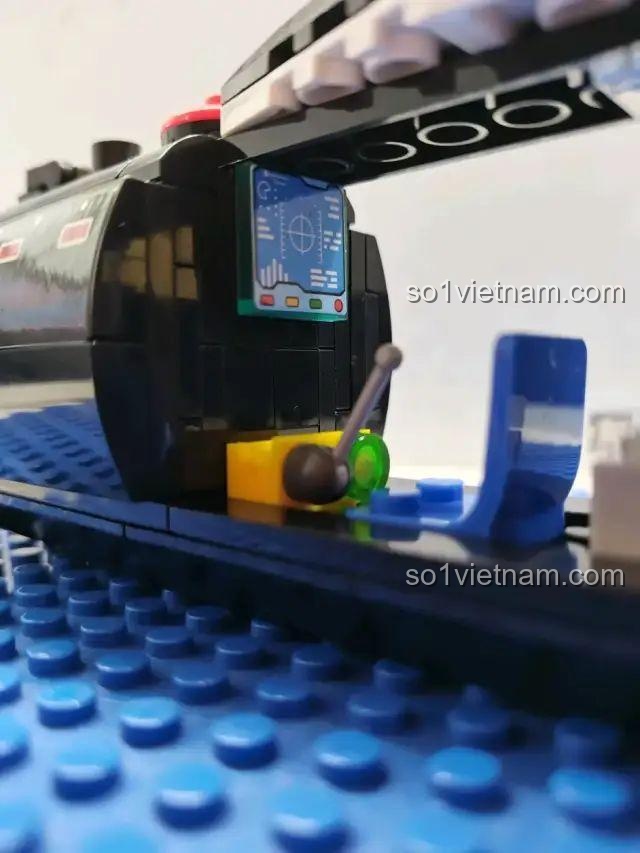 Chi tiết bảng điều khiển tàu ngầm hạt nhân chiến lược Type 094 CAYI 2239