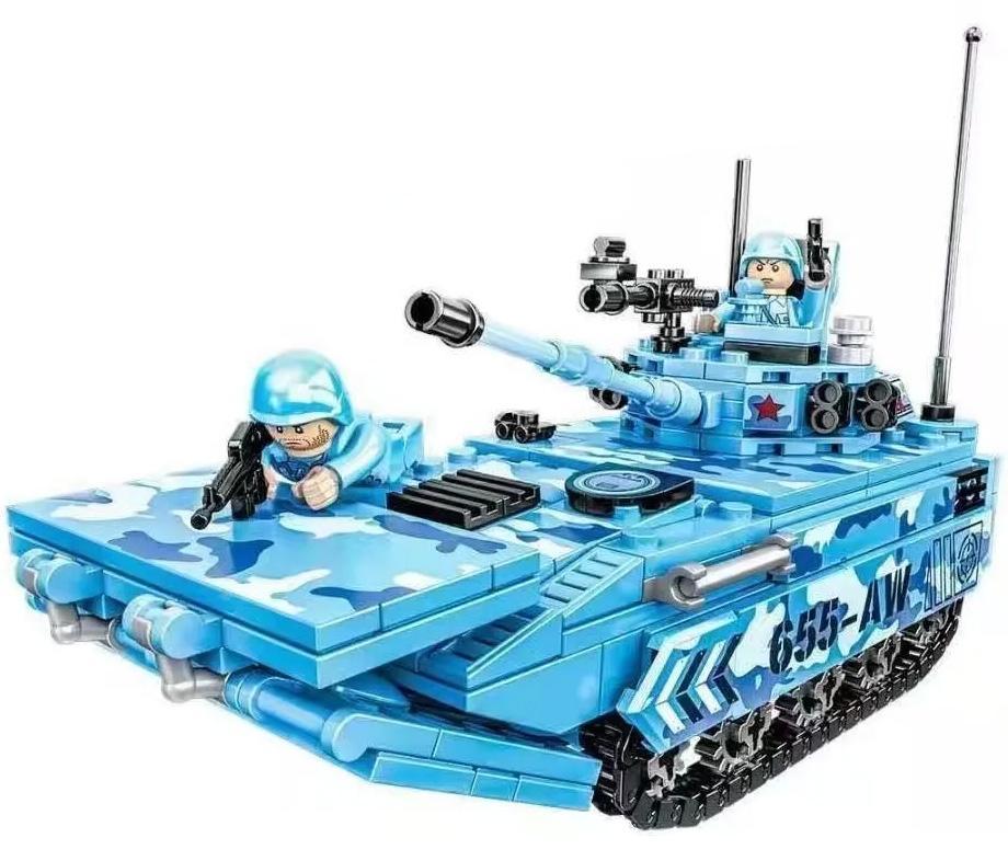 Mô hình đồ chơi lắp ráp Xe chiến đấu bộ binh lội nước ZBD-05 CAYI 2247 với họa tiết rằn ri xanh biển độc đáo, dành cho bé trai 6 tuổi.