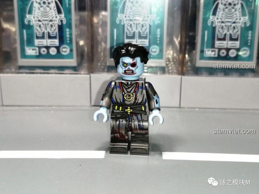 Cận cảnh chất liệu nhựa và khớp nối của minifigure WM6132.