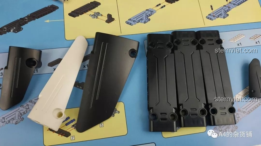 Các chi tiết panel đặc biệt của CaDA C61016 với các đường rãnh trên bề mặt để tạo sự khác biệt.