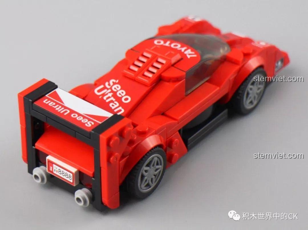 Cận cảnh biển số I TA 8888 trên đuôi xe Toyota GT-One SEMBO 607032, một chi tiết thú vị.