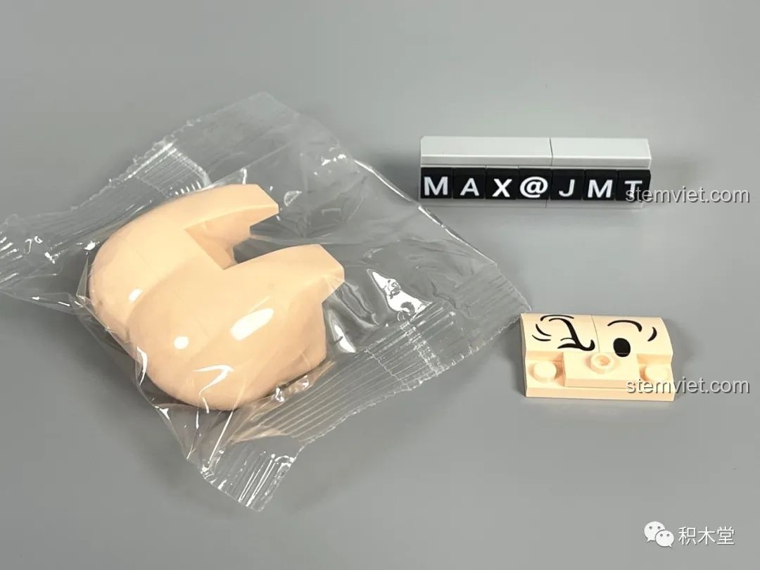 Chi tiết 'bộ não' màu hồng bên trong đầu của nhân vật Popeye, một cải tiến của Pantasy 86401.