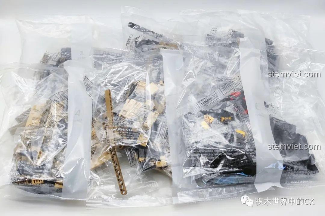 Các túi chi tiết nhựa ABS cao cấp của bộ lắp ráp súng shotgun STF-12 JIESTAR 92402, được phân loại rõ ràng.