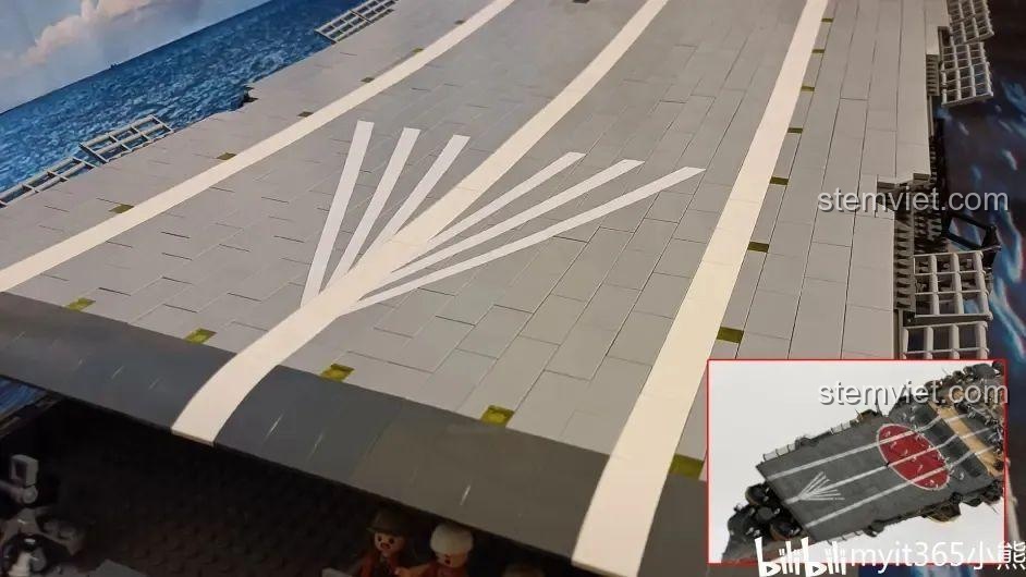 Chi tiết đường băng trên sa bàn tàu sân bay MOC, so sánh với hình ảnh lịch sử của tàu sân bay Nhật.