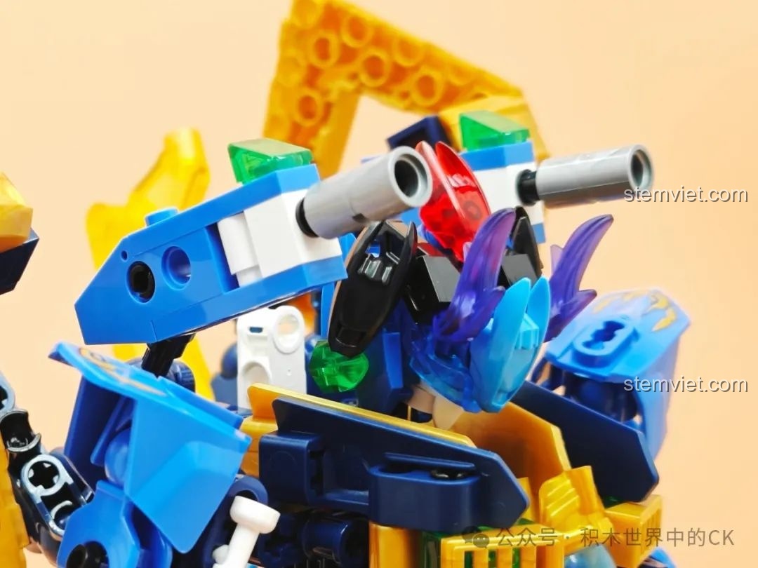 Chi tiết giáp vai và pháo của Mecha Thần Thú Huyền Vũ F5A0004, một món đồ chơi mô hình sáng tạo.