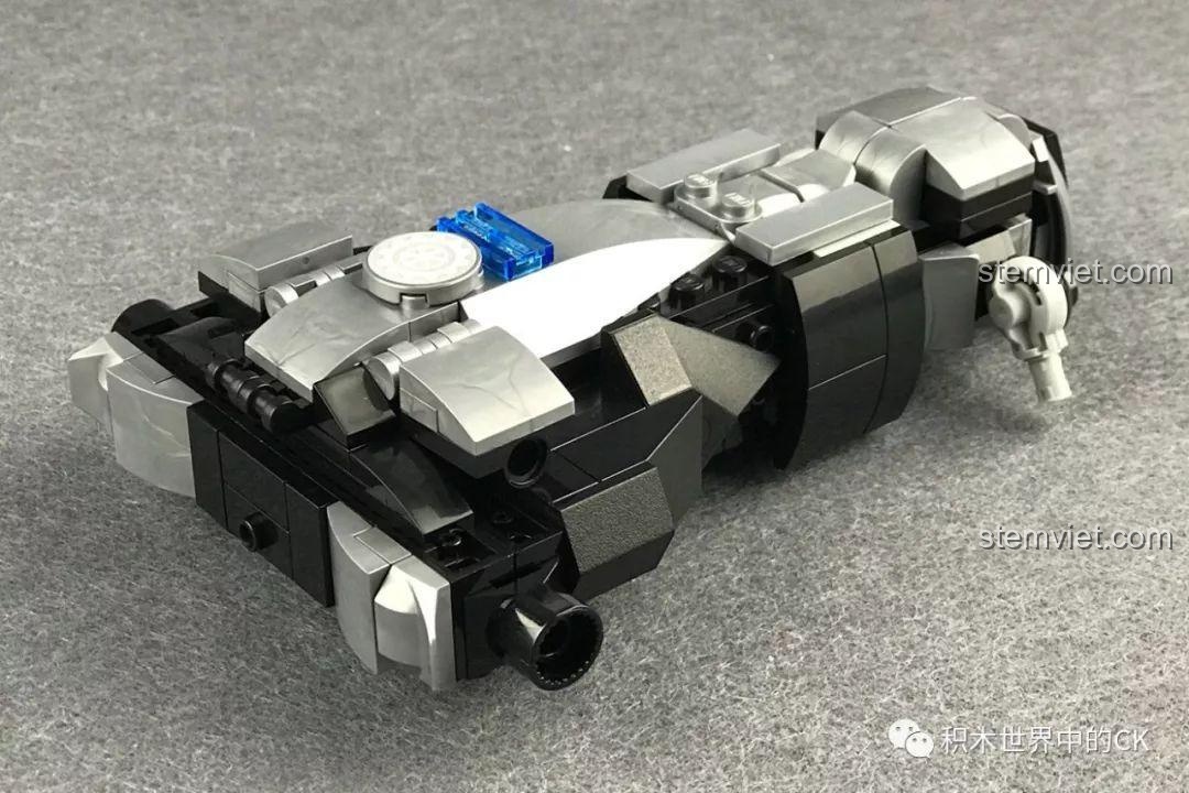 Một chi tiết khớp nối đặc biệt trong bộ lắp ráp Chiến binh Hạch Tinh QMAN 3605, thể hiện sự sáng tạo trong thiết kế.