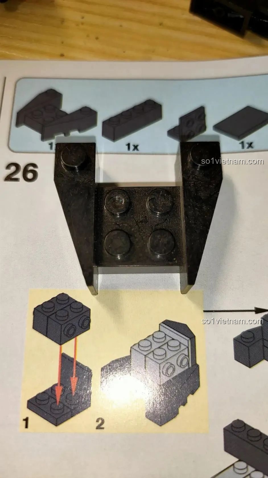 Chi tiết lắp ghép phần thân tàu CAYI 2239, cho thấy độ khít của các mảnh ghép.