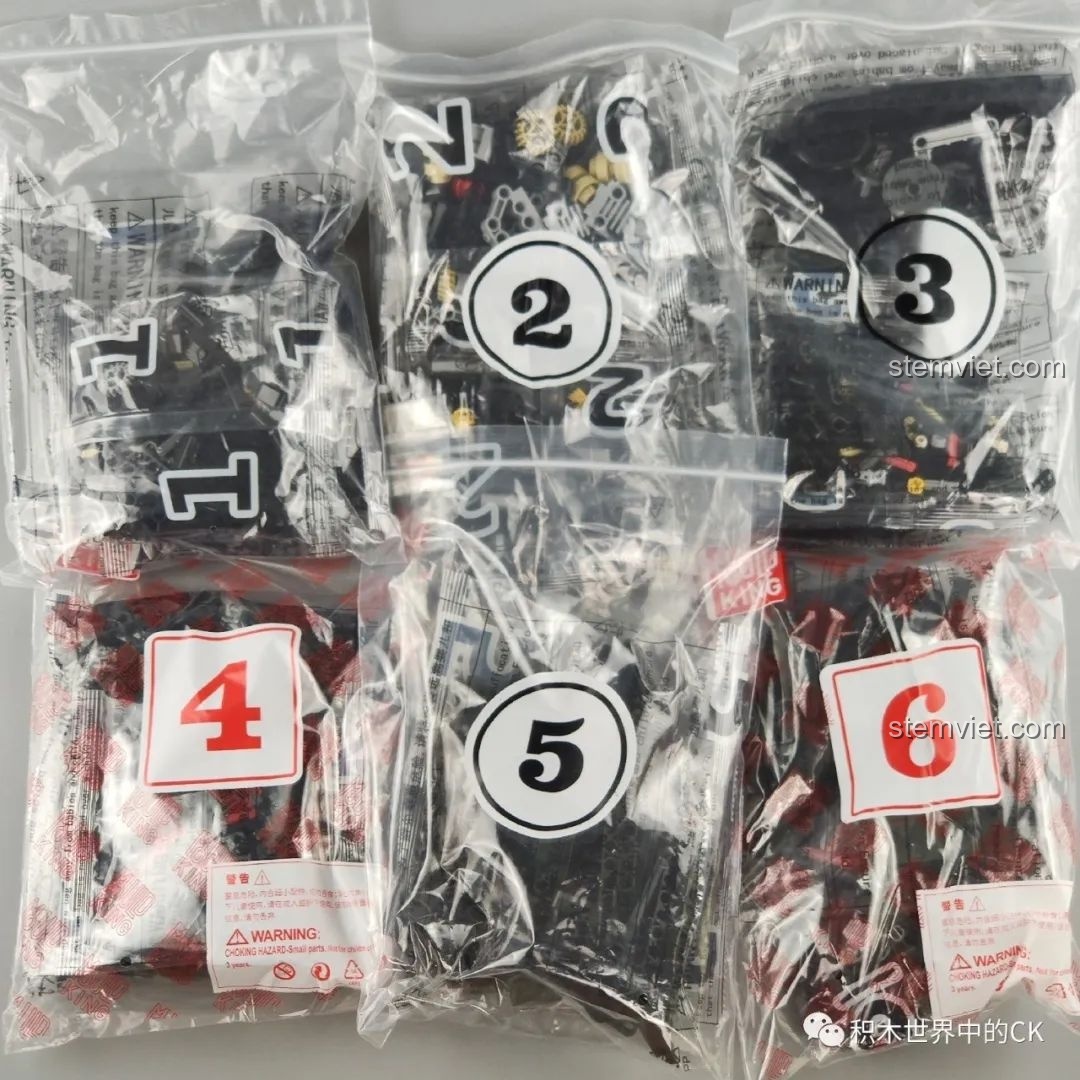 Các túi nhựa chứa chi tiết lắp ráp của bộ Mould King 13124, được đánh số từ 1 đến 6 để dễ dàng phân loại.