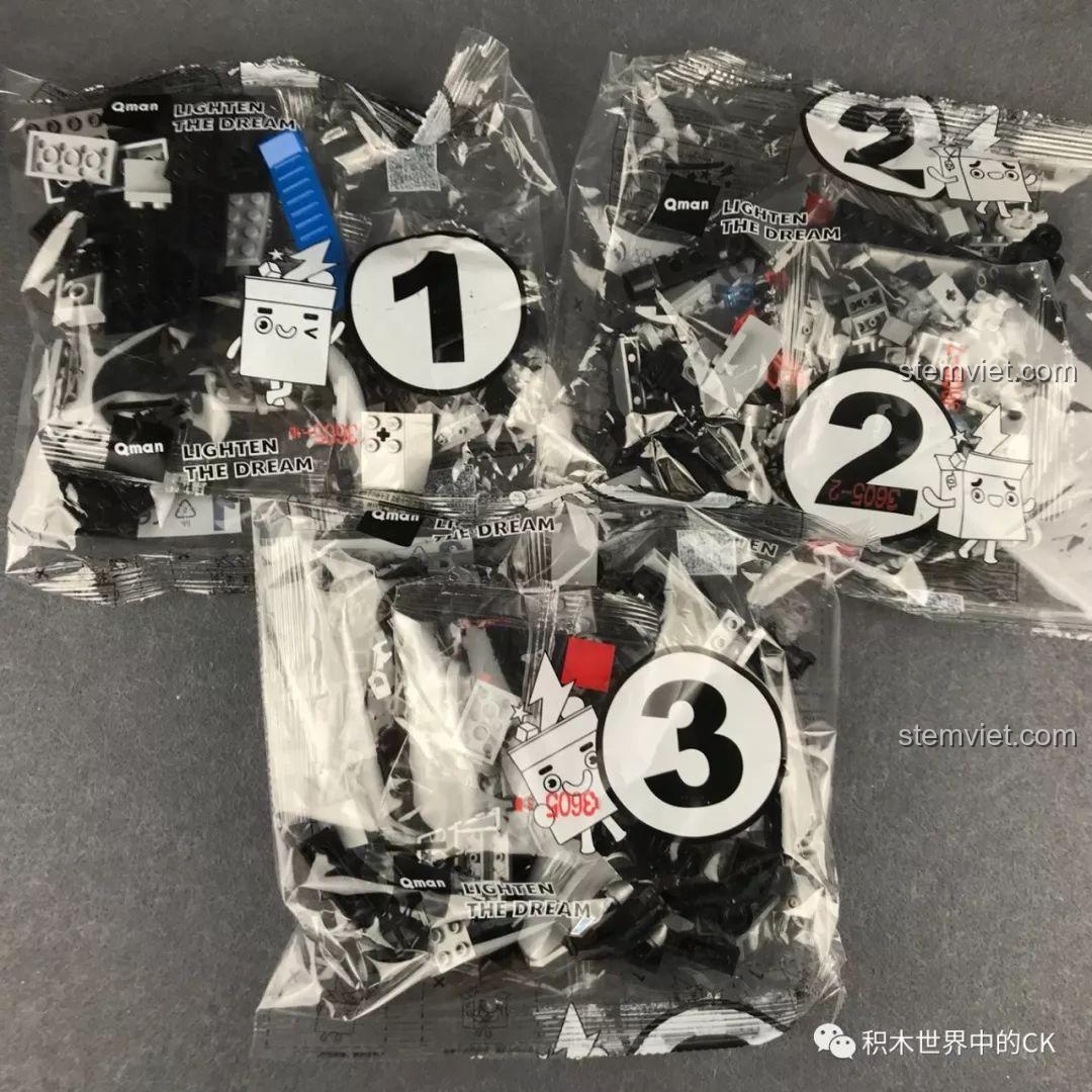 Các túi chi tiết được đánh số thứ tự 1, 2, 3 trong bộ đồ chơi robot Gấu Bạo Kích 3605.